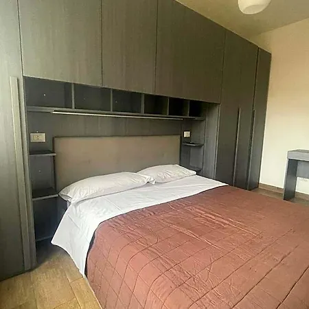 Lägenhetshotell Lodi 4*