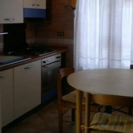 Aparthotel Lodi 3*